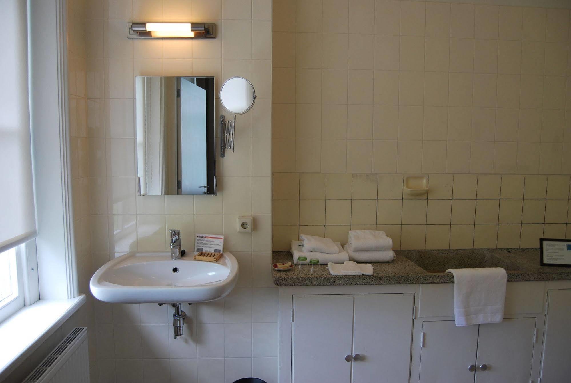 Bitter En Zoet Hotel Veenhuizen Екстериор снимка
